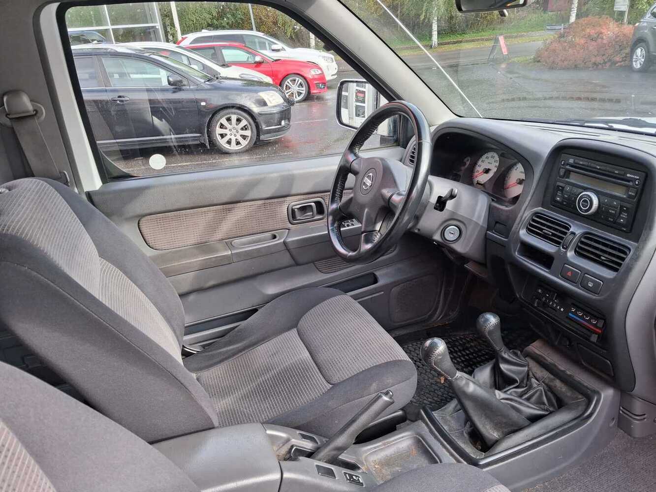 Nissan NP300 vaihtoauto