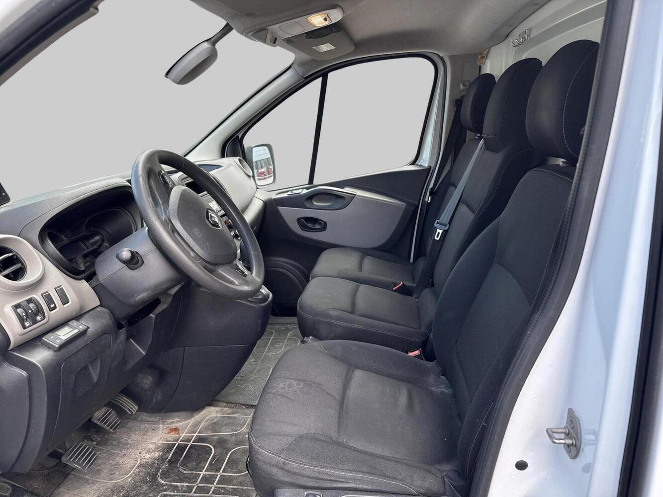 Renault Trafic vaihtoauto