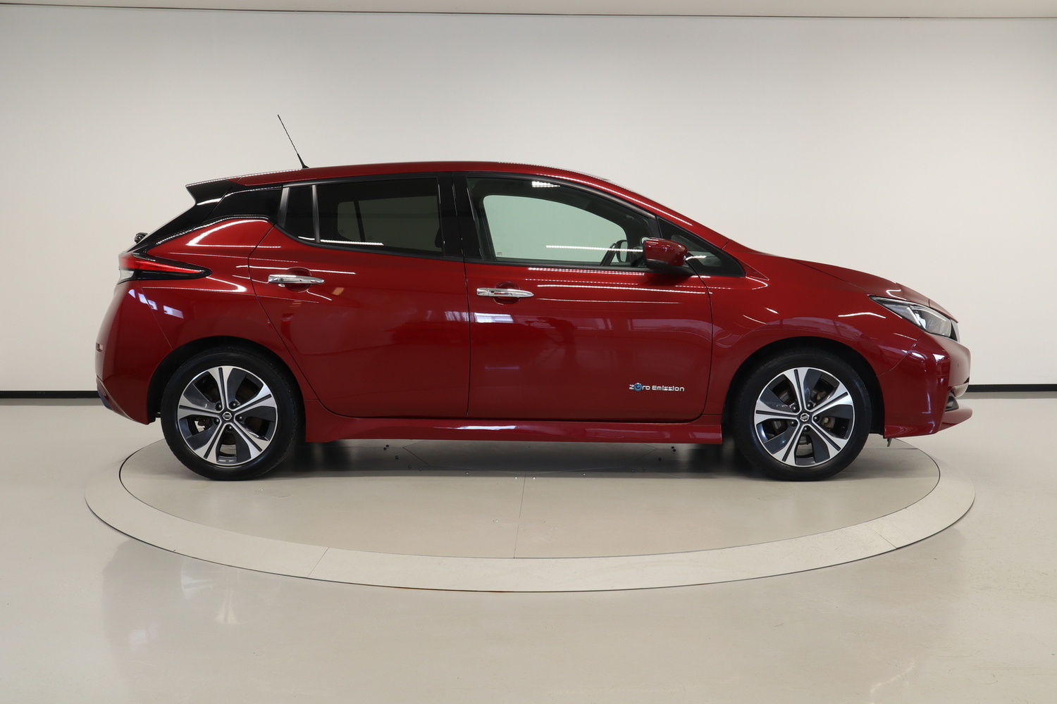Nissan Leaf vaihtoauto