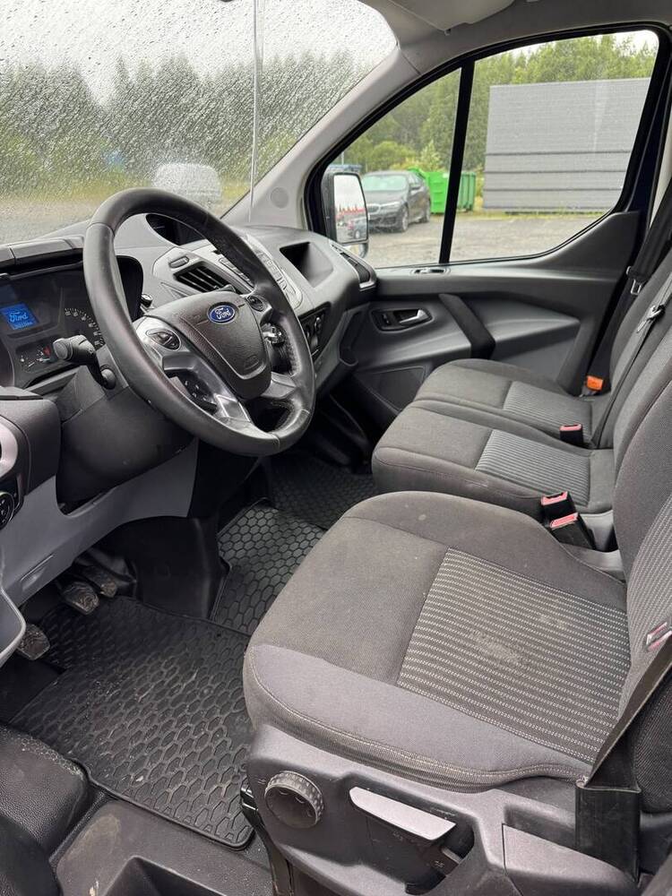 Ford Transit Custom vaihtoauto