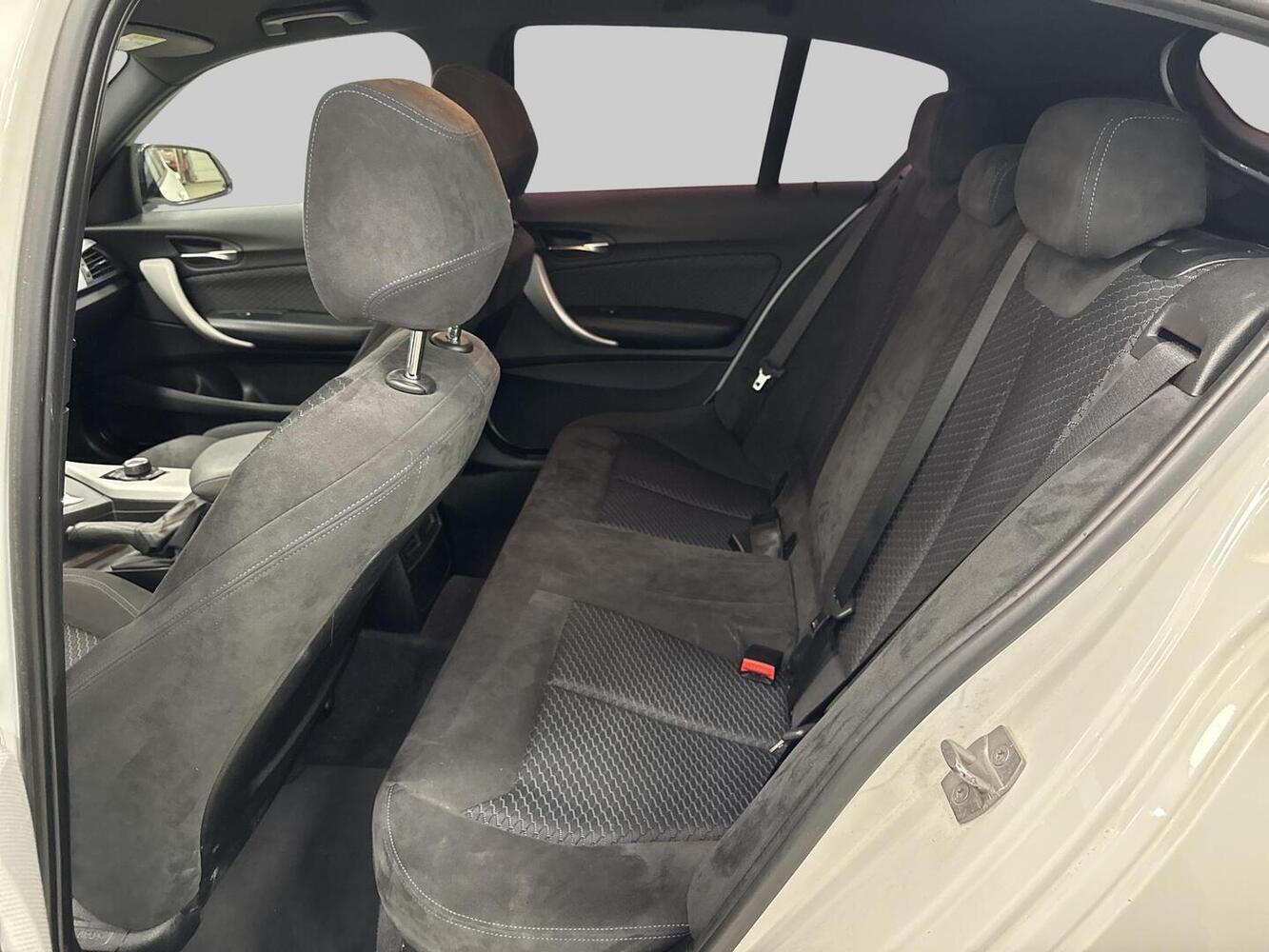 BMW M135i vaihtoauto