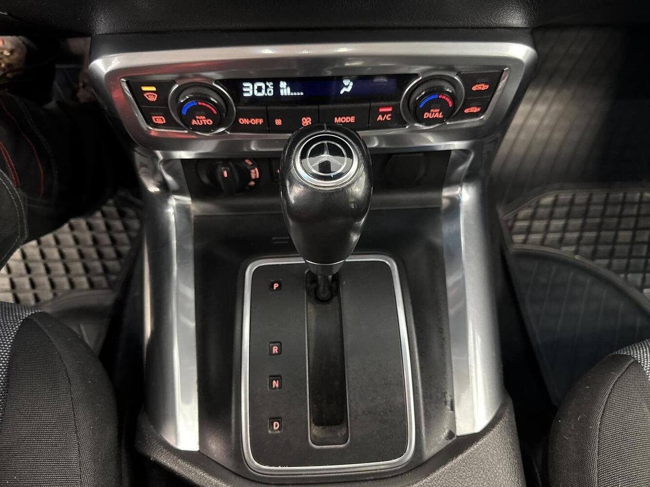 Mercedes-Benz X vaihtoauto