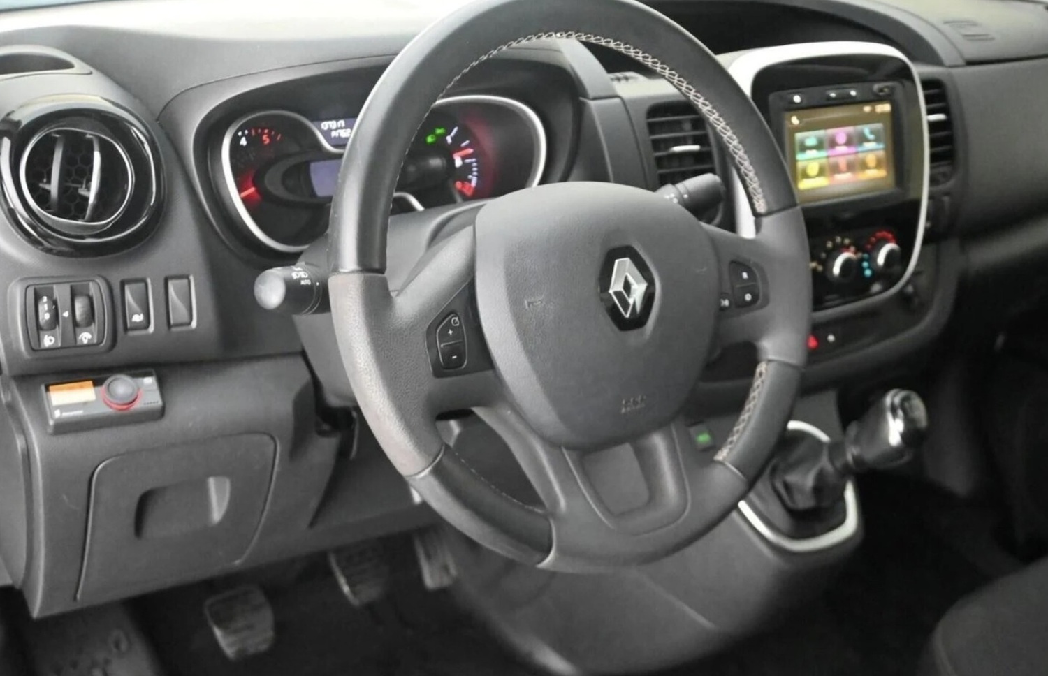 Renault Trafic vaihtoauto