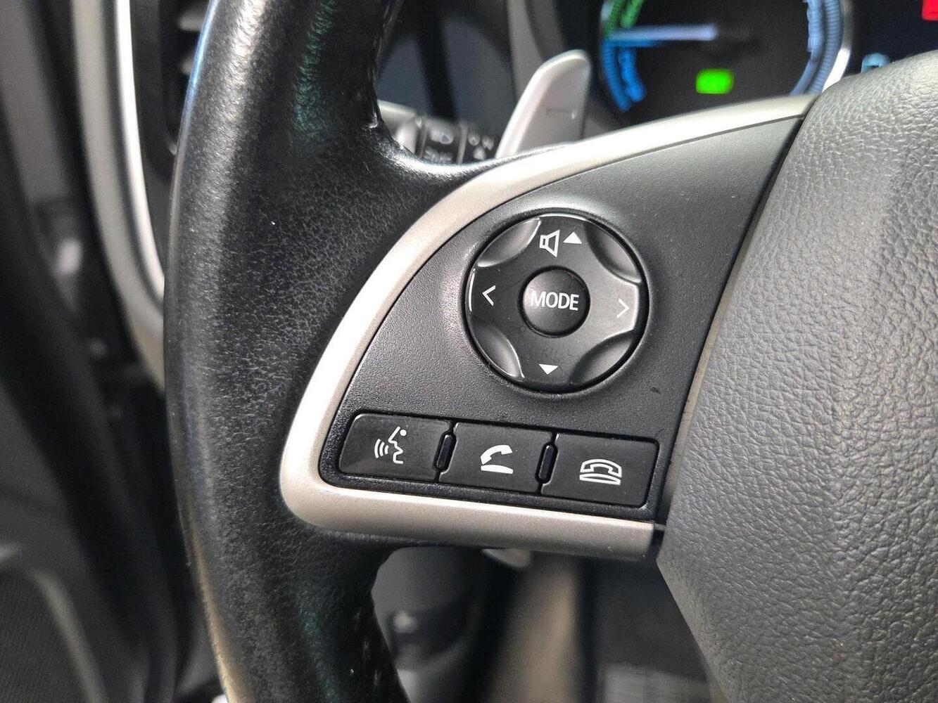 Mitsubishi Outlander PHEV vaihtoauto