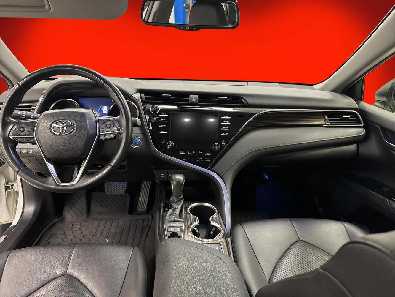 Toyota Camry vaihtoauto