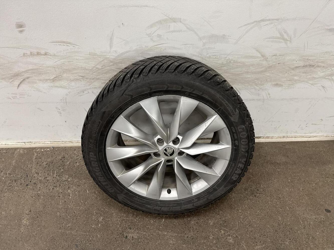 Skoda Enyaq vaihtoauto