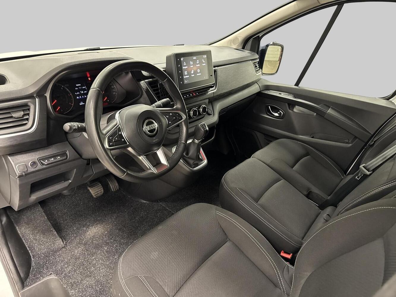 Nissan Primastar vaihtoauto