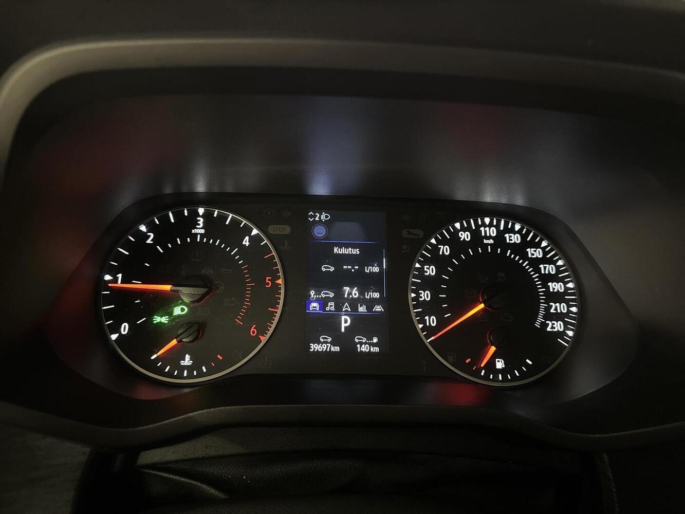 Nissan Primastar vaihtoauto