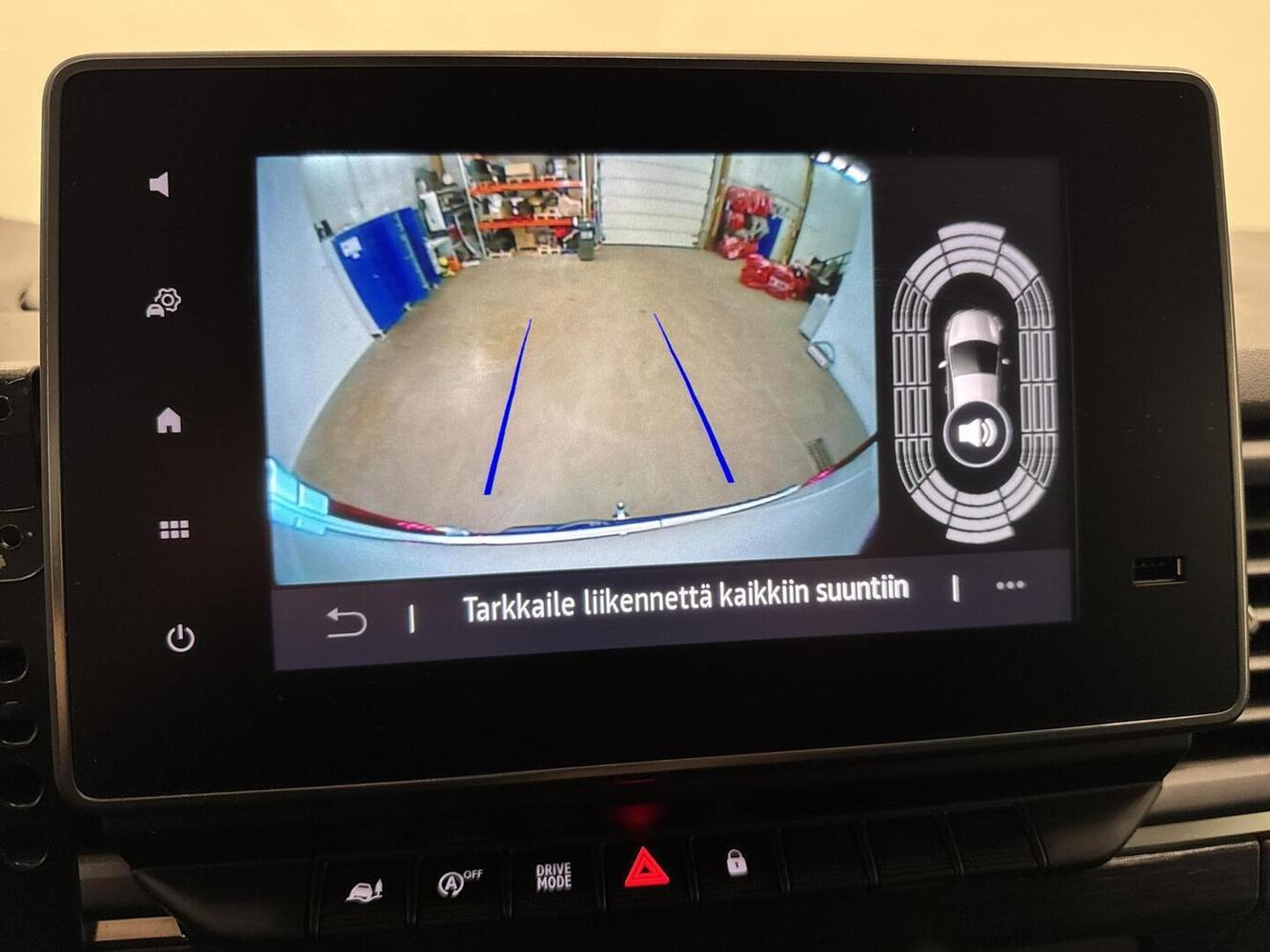 Nissan Primastar vaihtoauto