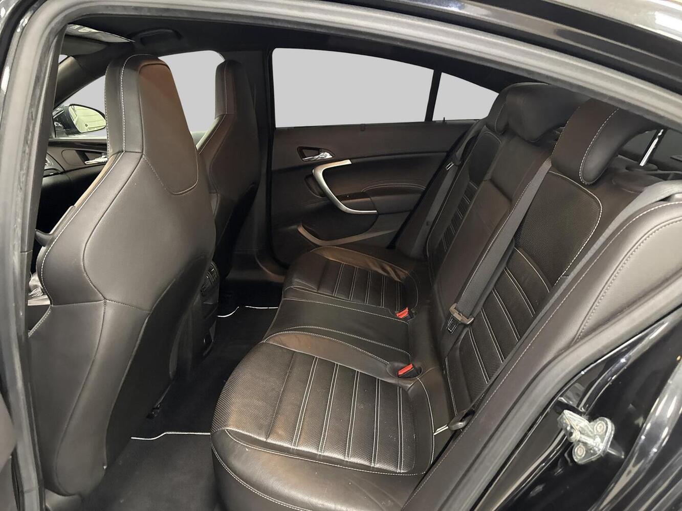 Opel Insignia vaihtoauto