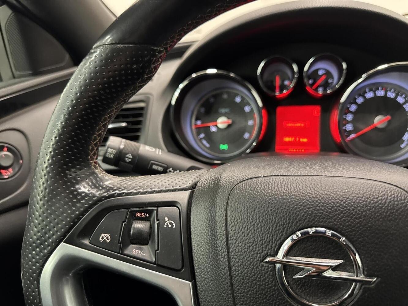 Opel Insignia vaihtoauto
