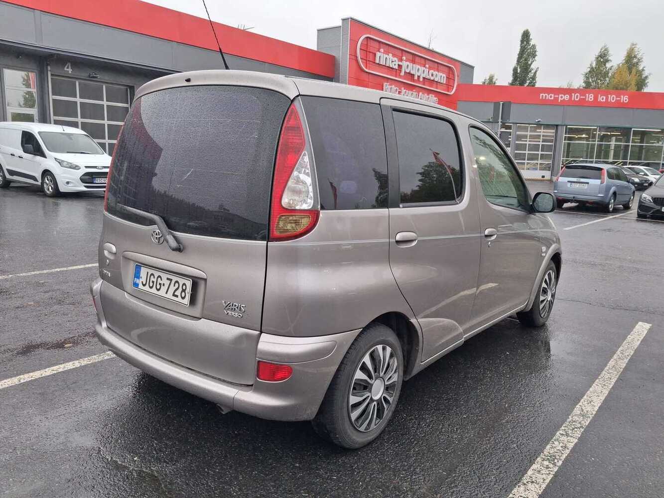Toyota Yaris vaihtoauto