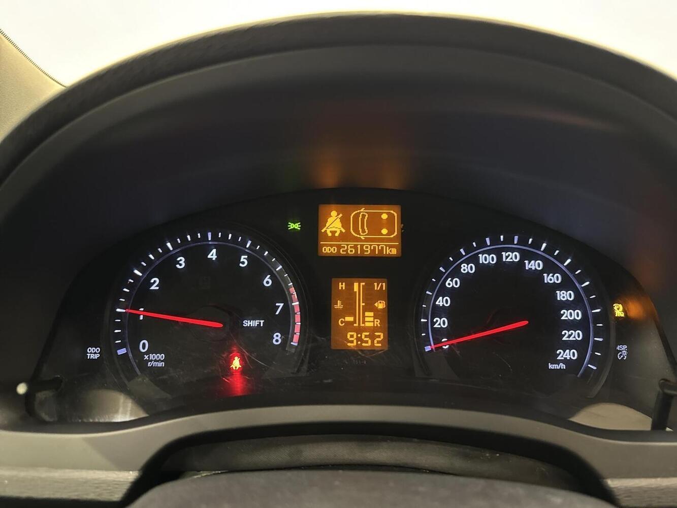 Toyota Avensis vaihtoauto