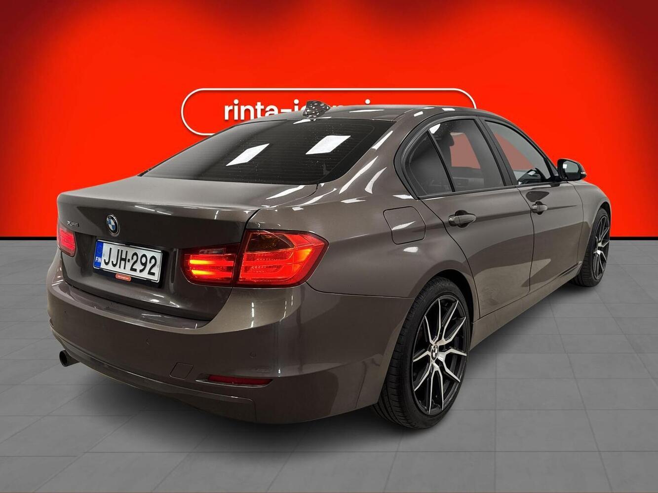 BMW 320 vaihtoauto
