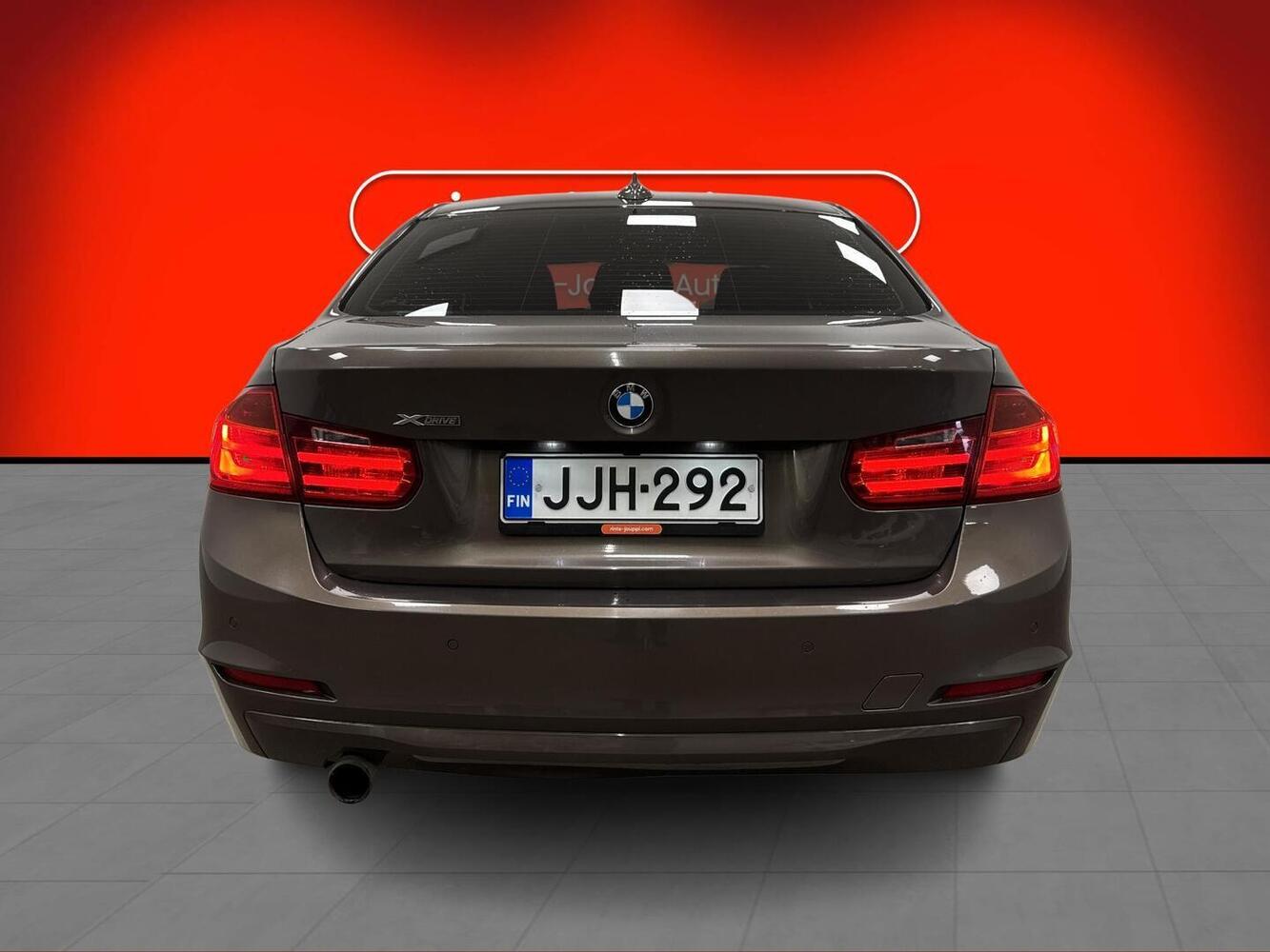 BMW 320 vaihtoauto