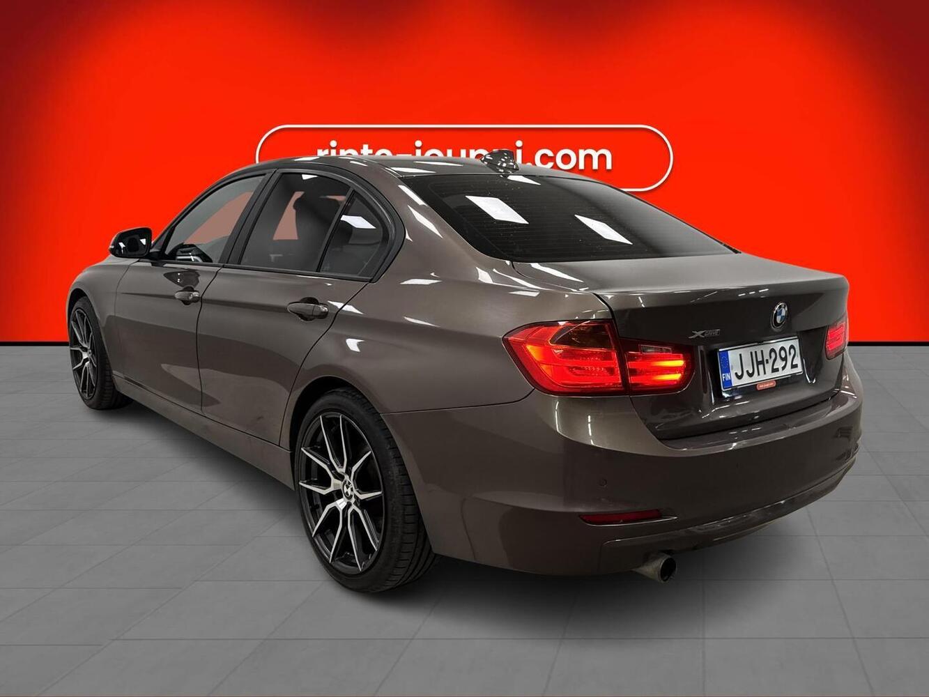 BMW 320 vaihtoauto