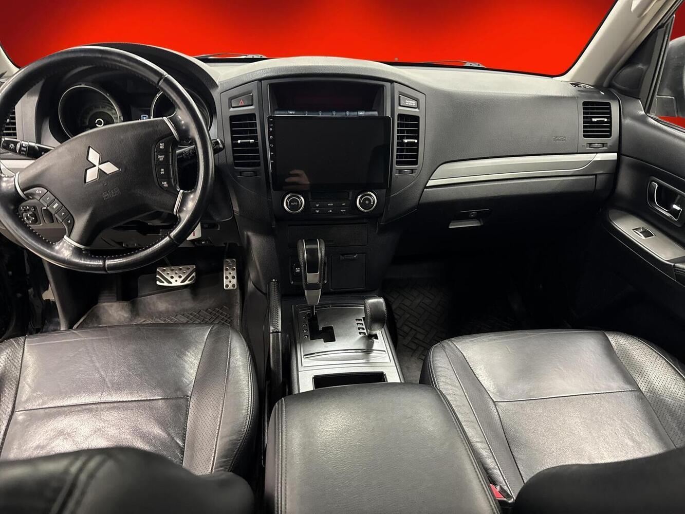 Mitsubishi Pajero vaihtoauto