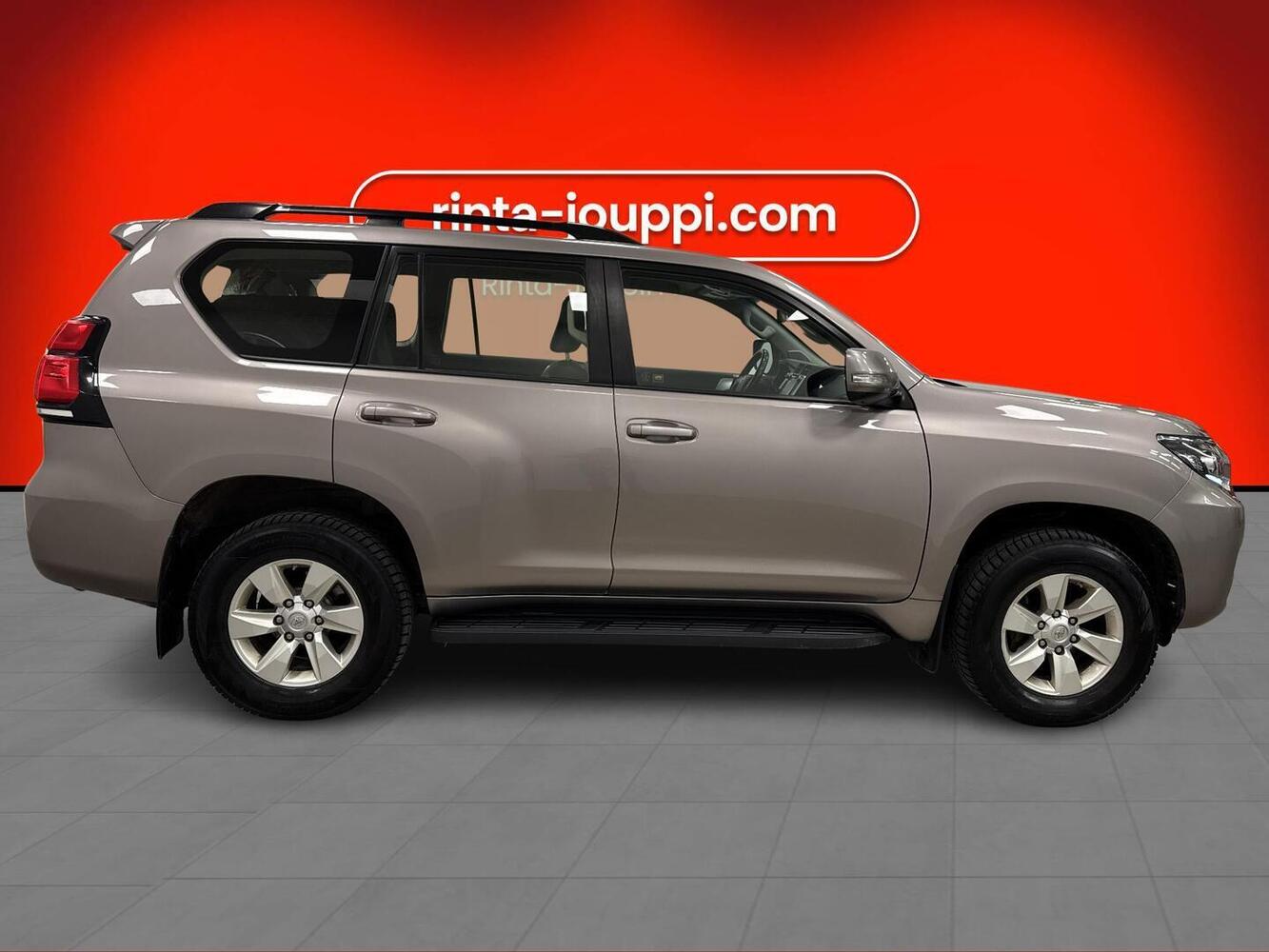 Toyota Land Cruiser vaihtoauto