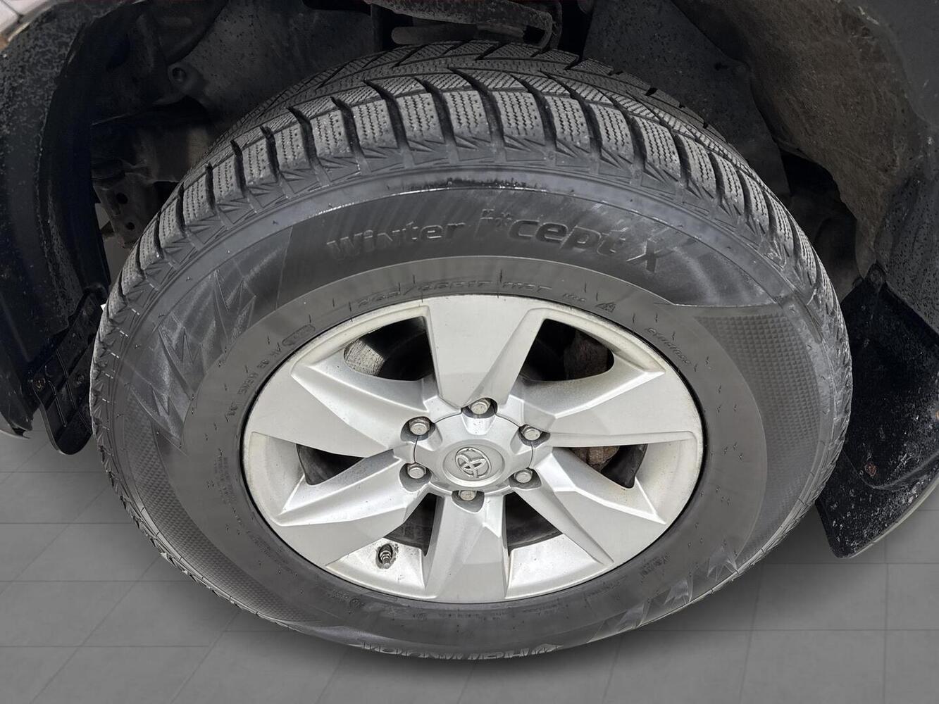 Toyota Land Cruiser vaihtoauto