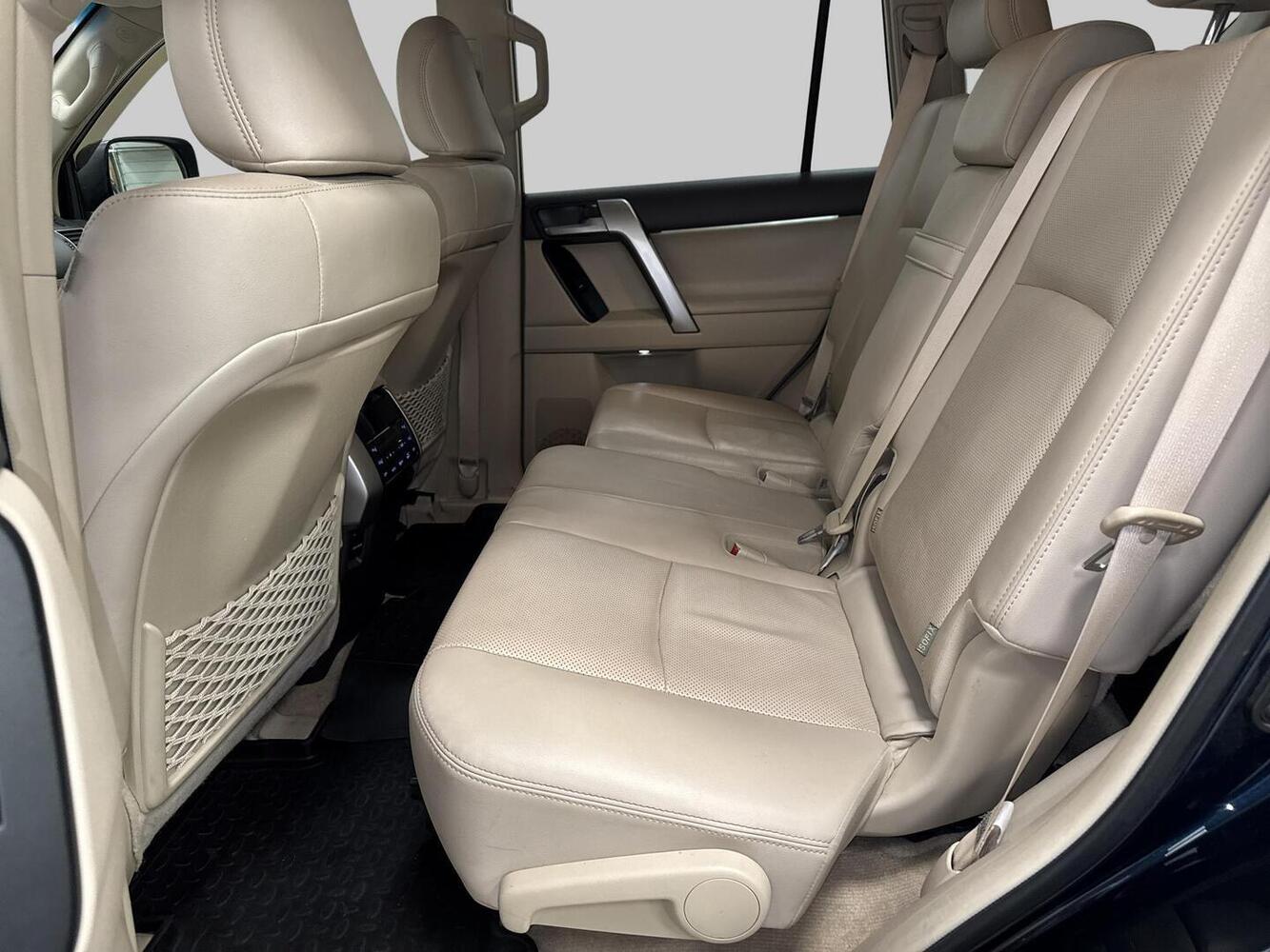 Toyota Land Cruiser vaihtoauto