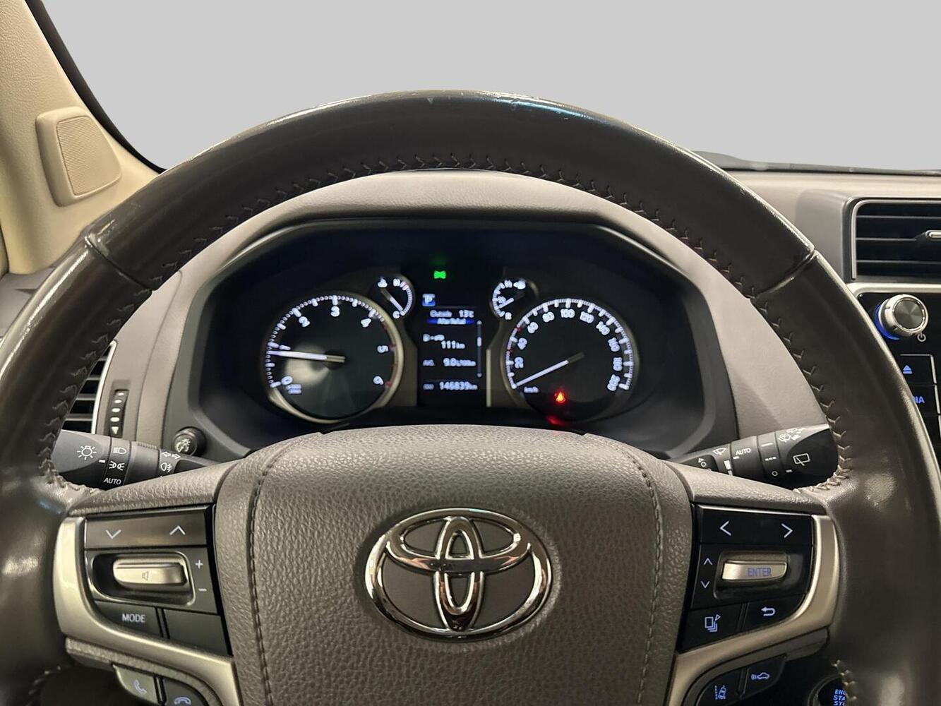 Toyota Land Cruiser vaihtoauto