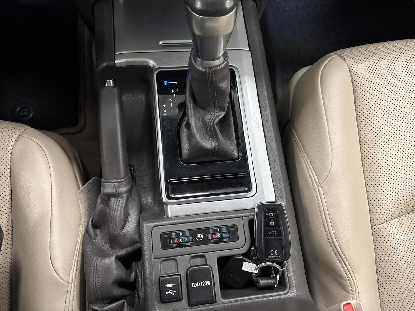 Toyota Land Cruiser vaihtoauto