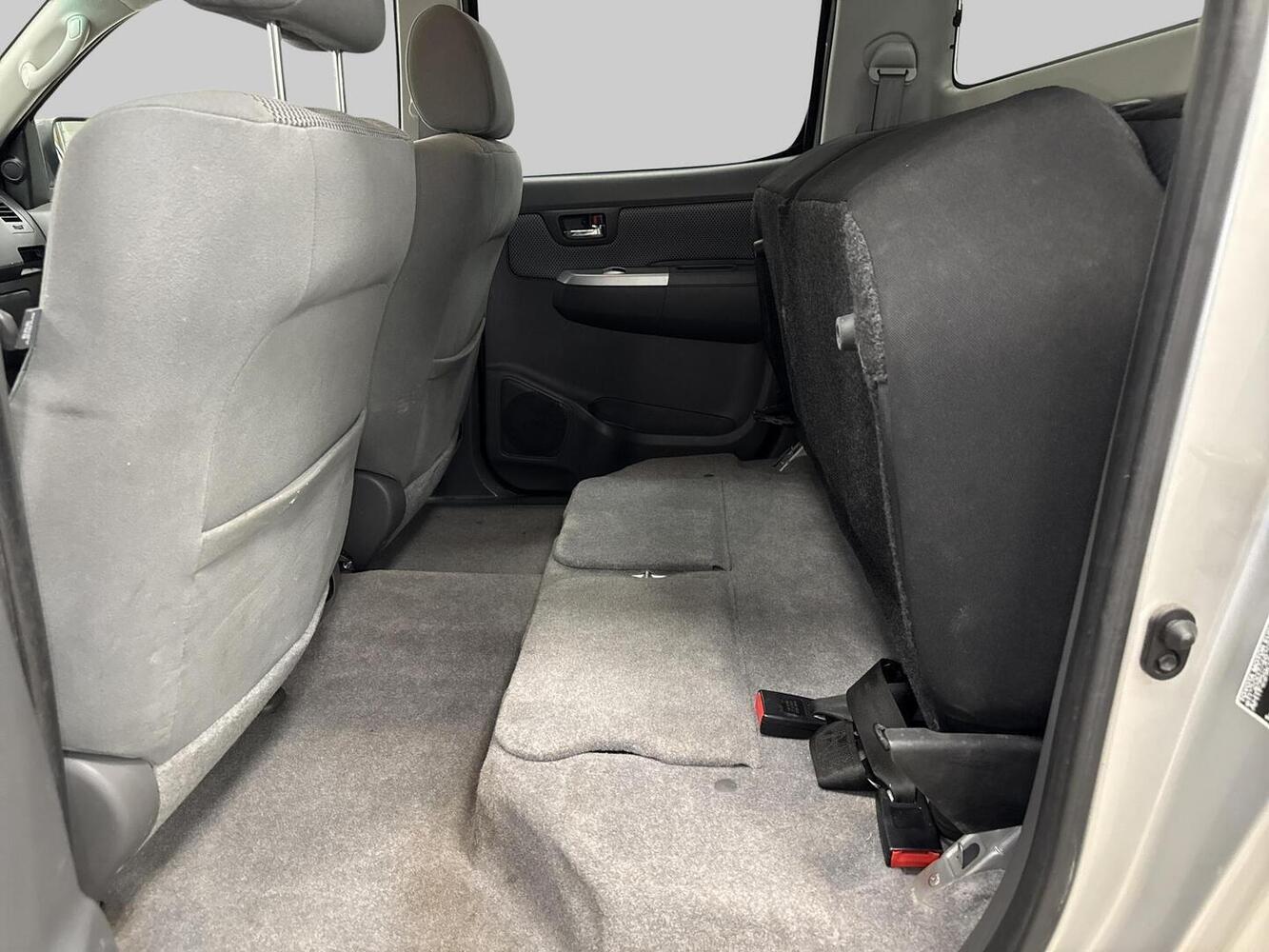 Toyota Hilux vaihtoauto