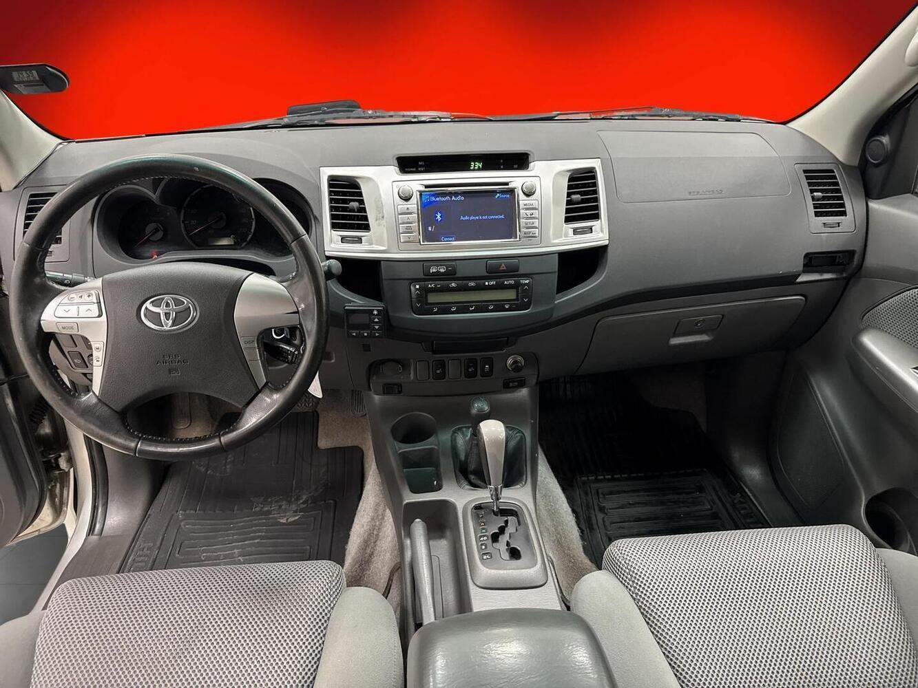 Toyota Hilux vaihtoauto
