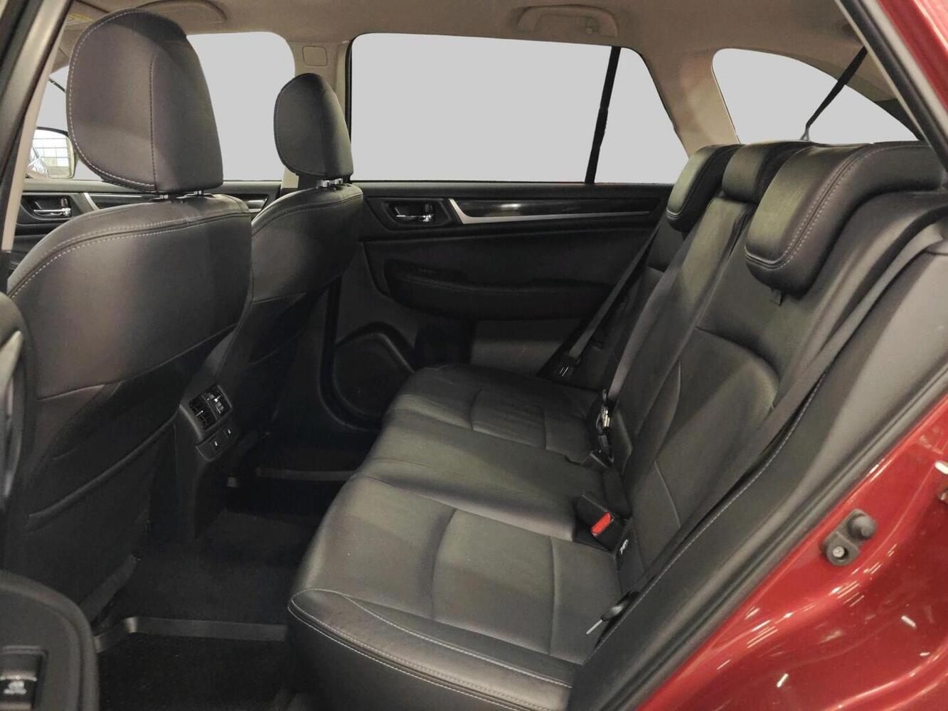 Subaru Outback vaihtoauto