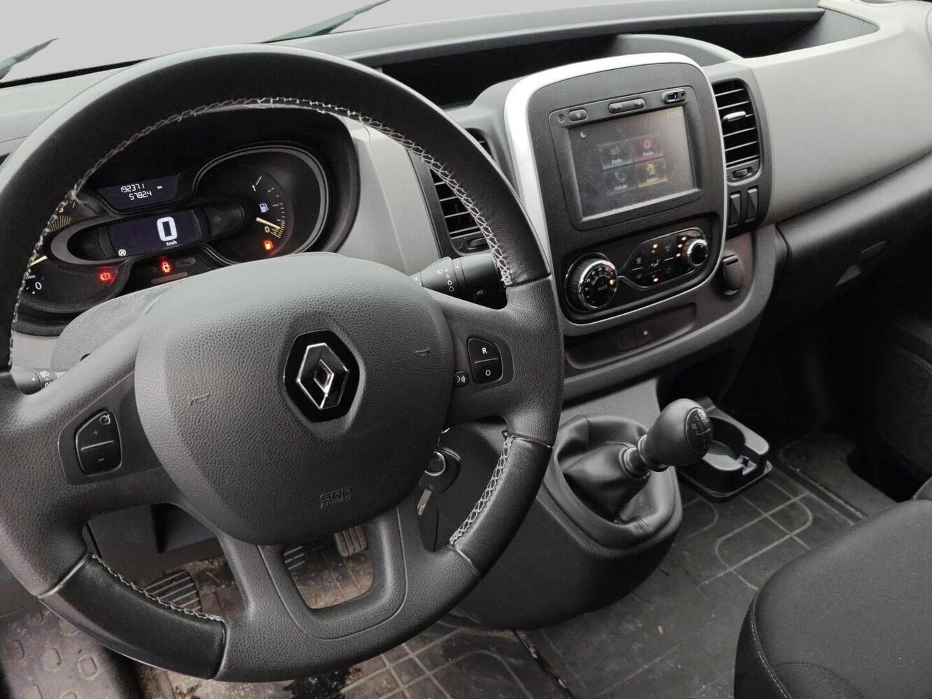 Renault Trafic vaihtoauto