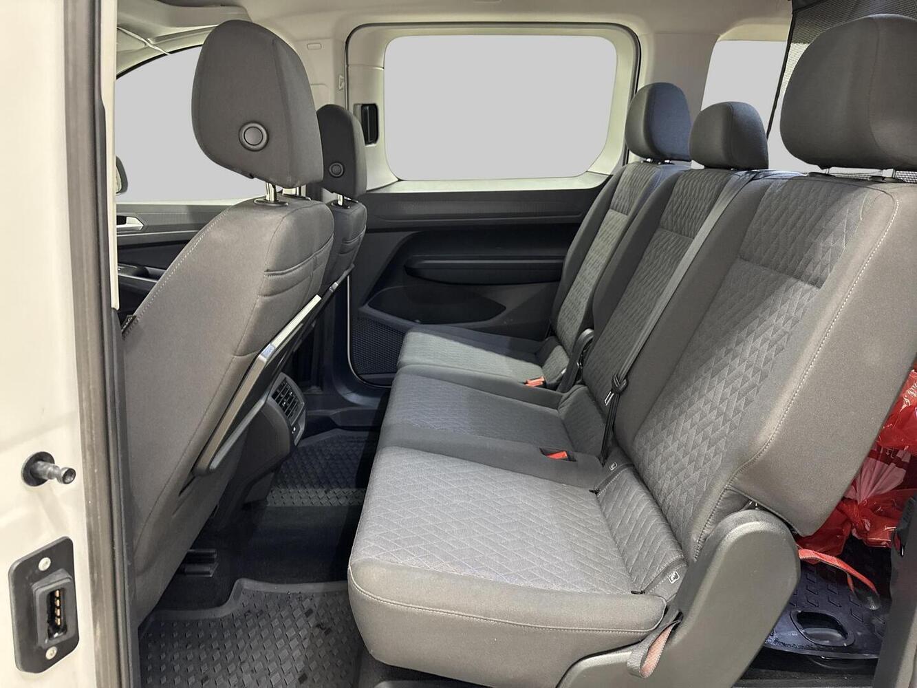 Volkswagen Caddy Maxi vaihtoauto