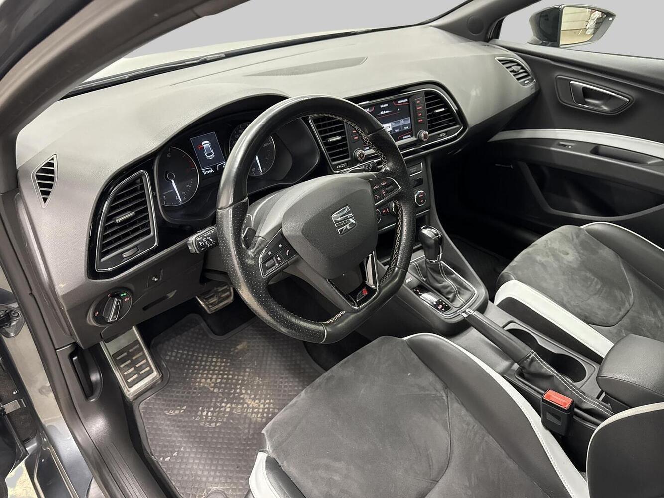 SEAT Leon ST vaihtoauto