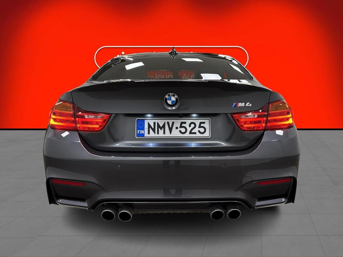 BMW M4 vaihtoauto