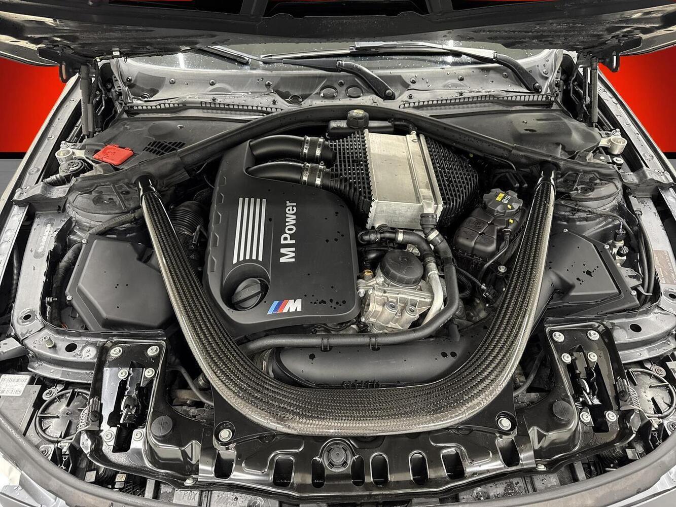 BMW M4 vaihtoauto