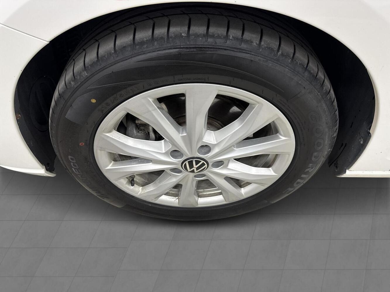 Volkswagen Caddy Maxi vaihtoauto