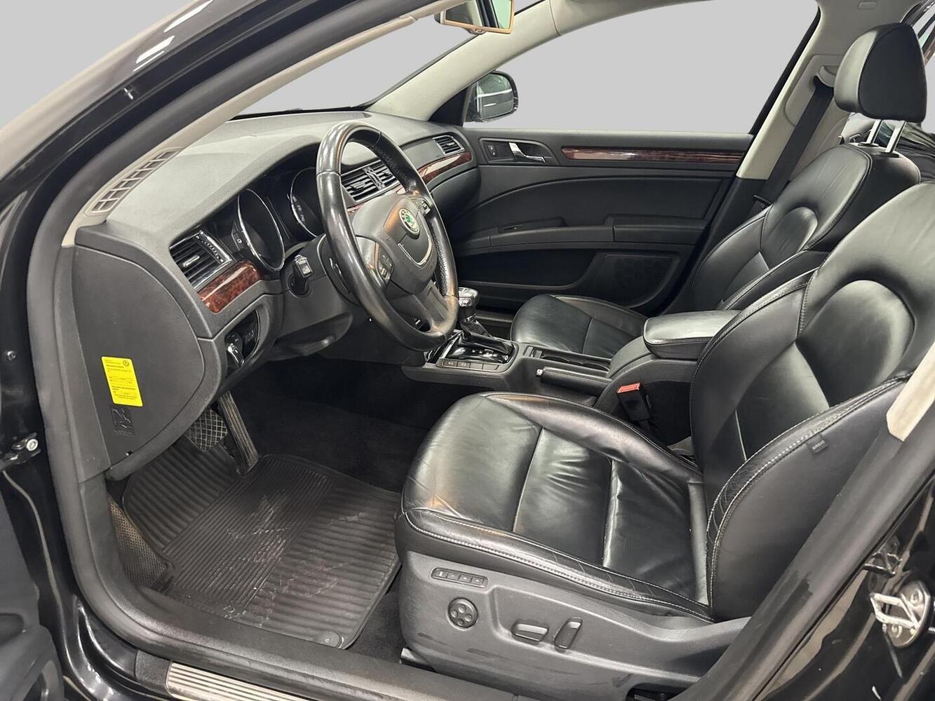 Skoda Superb vaihtoauto