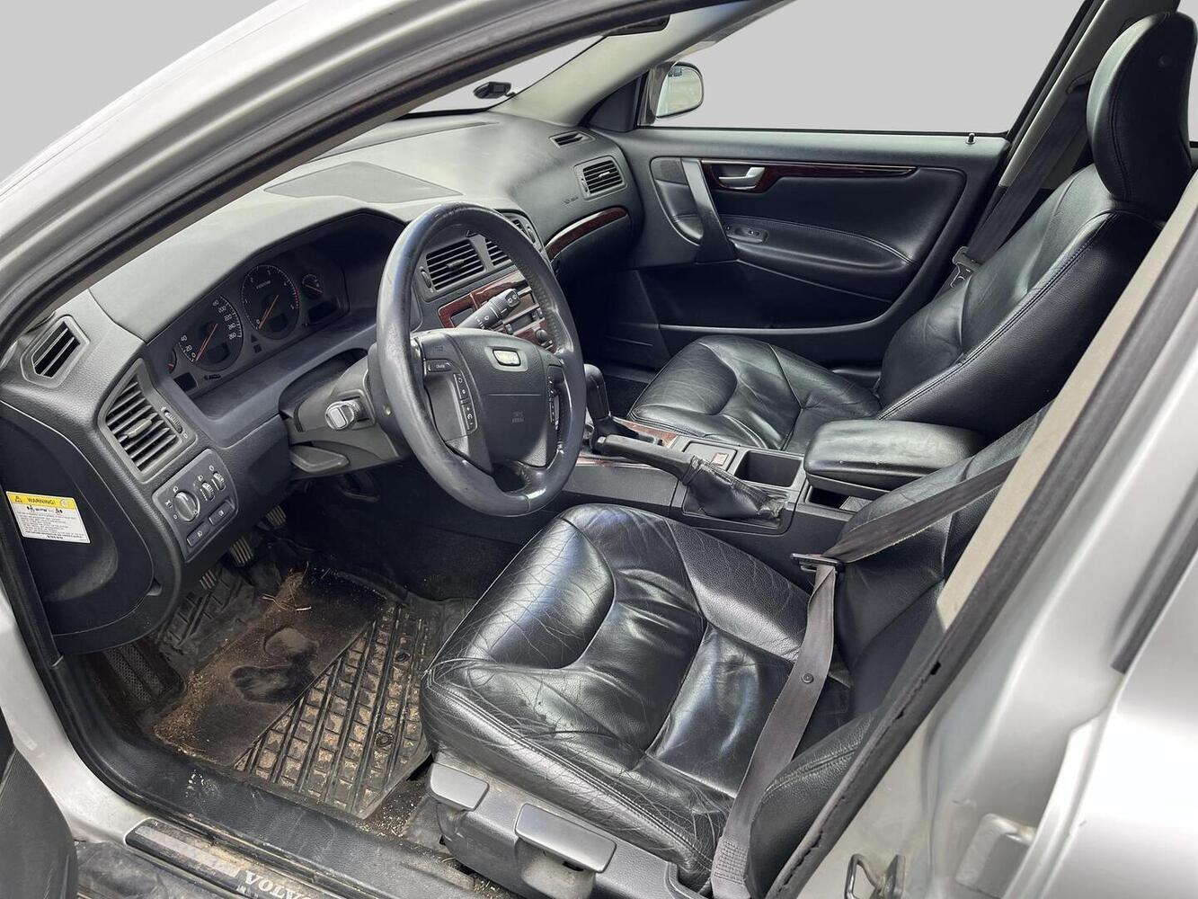 Volvo V70 vaihtoauto