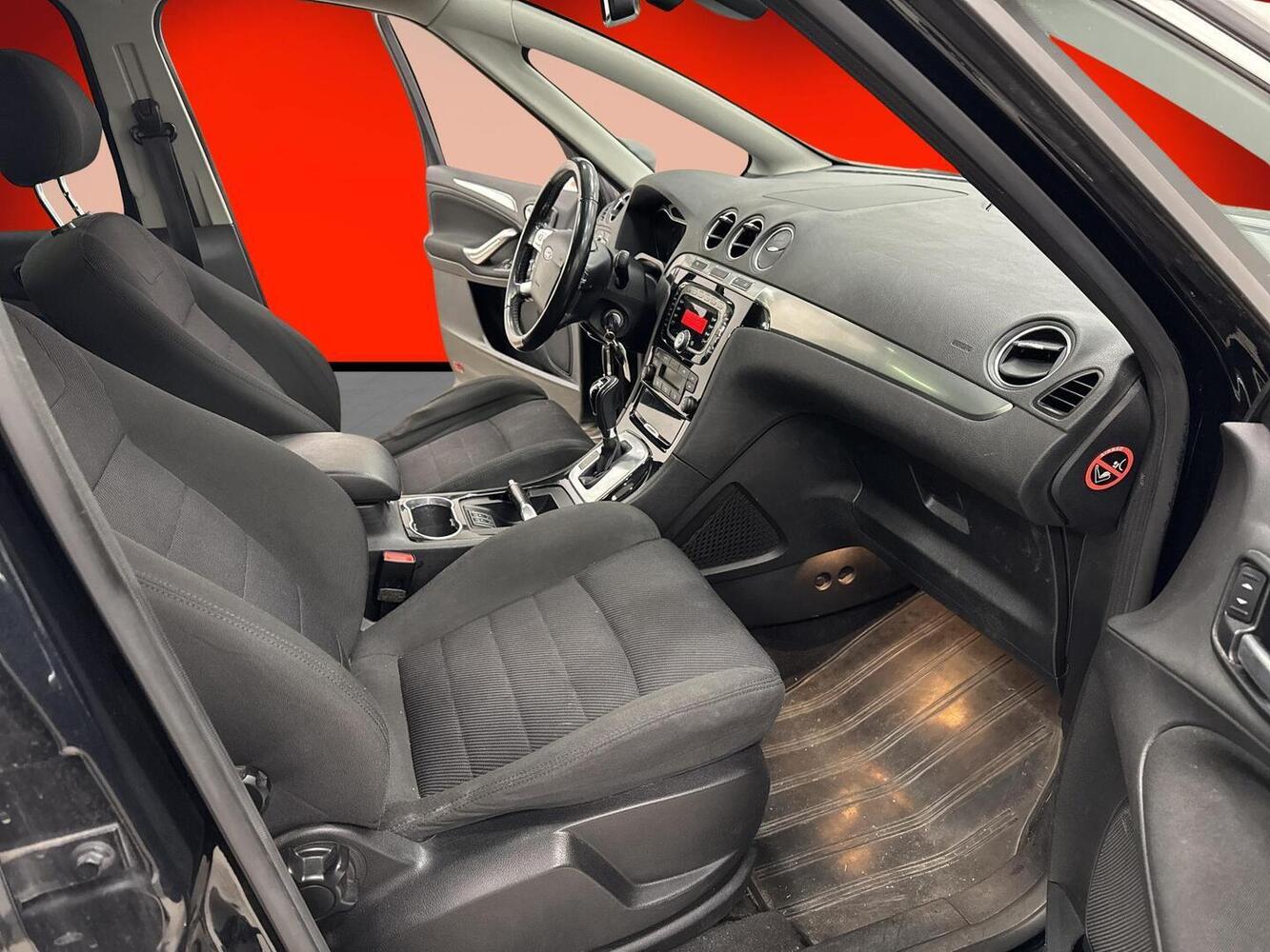 Ford S-MAX vaihtoauto