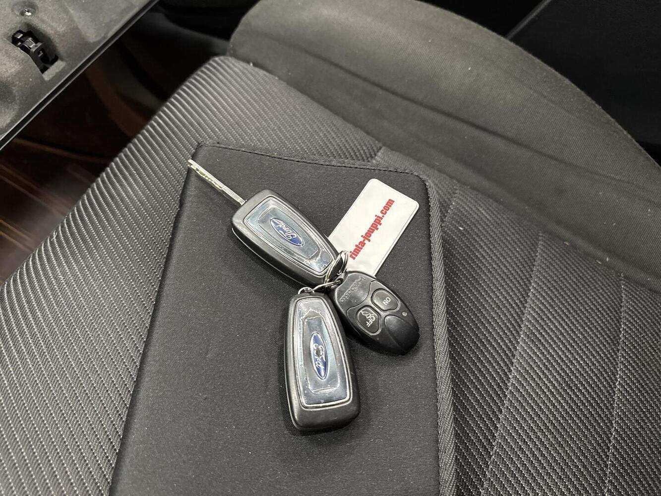 Ford S-MAX vaihtoauto