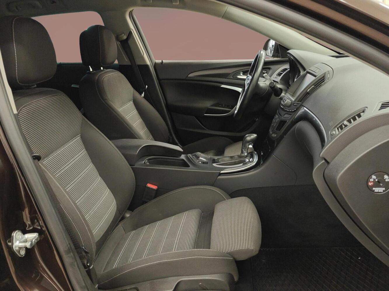 Opel Insignia vaihtoauto
