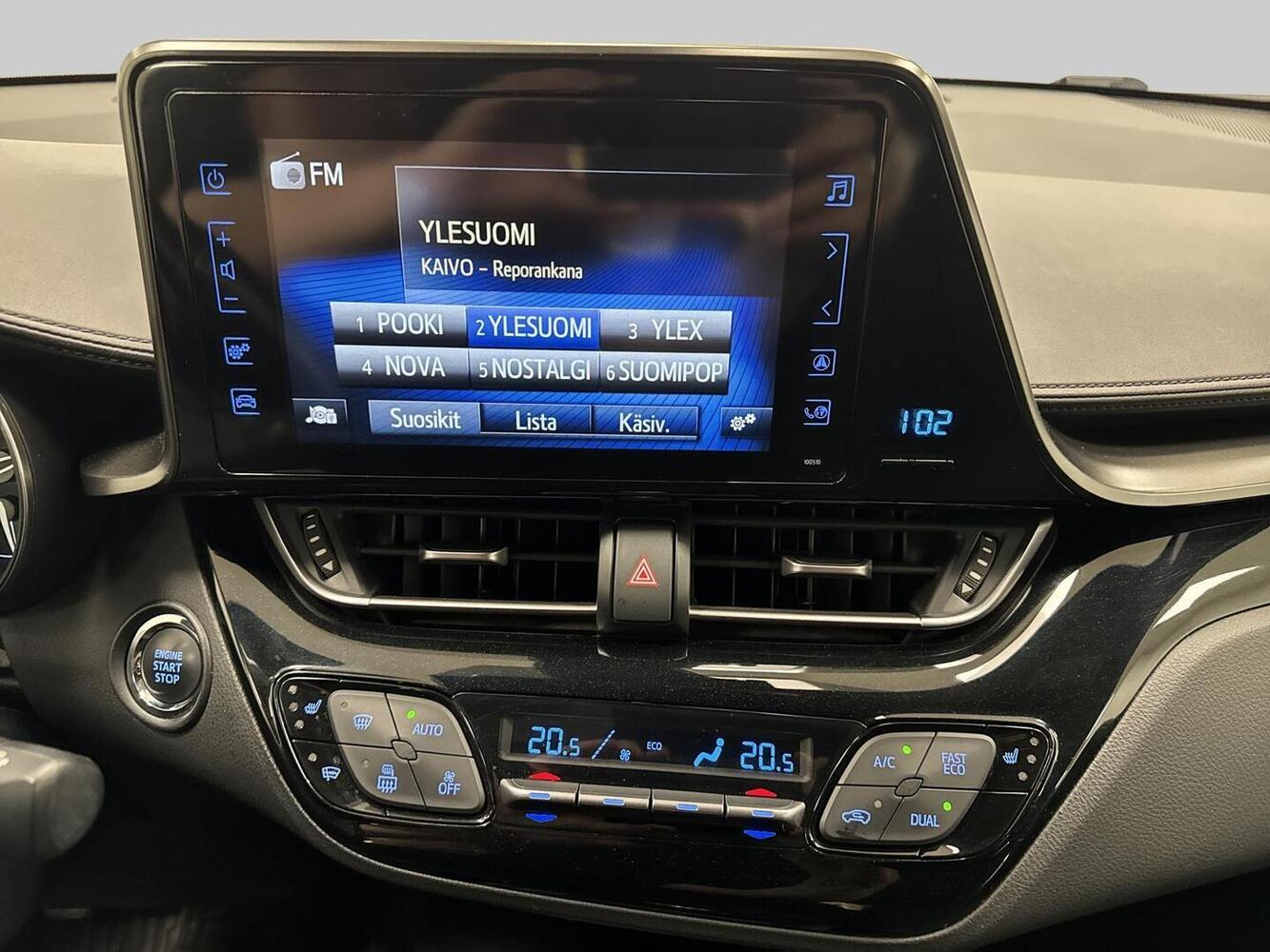Toyota C-HR vaihtoauto