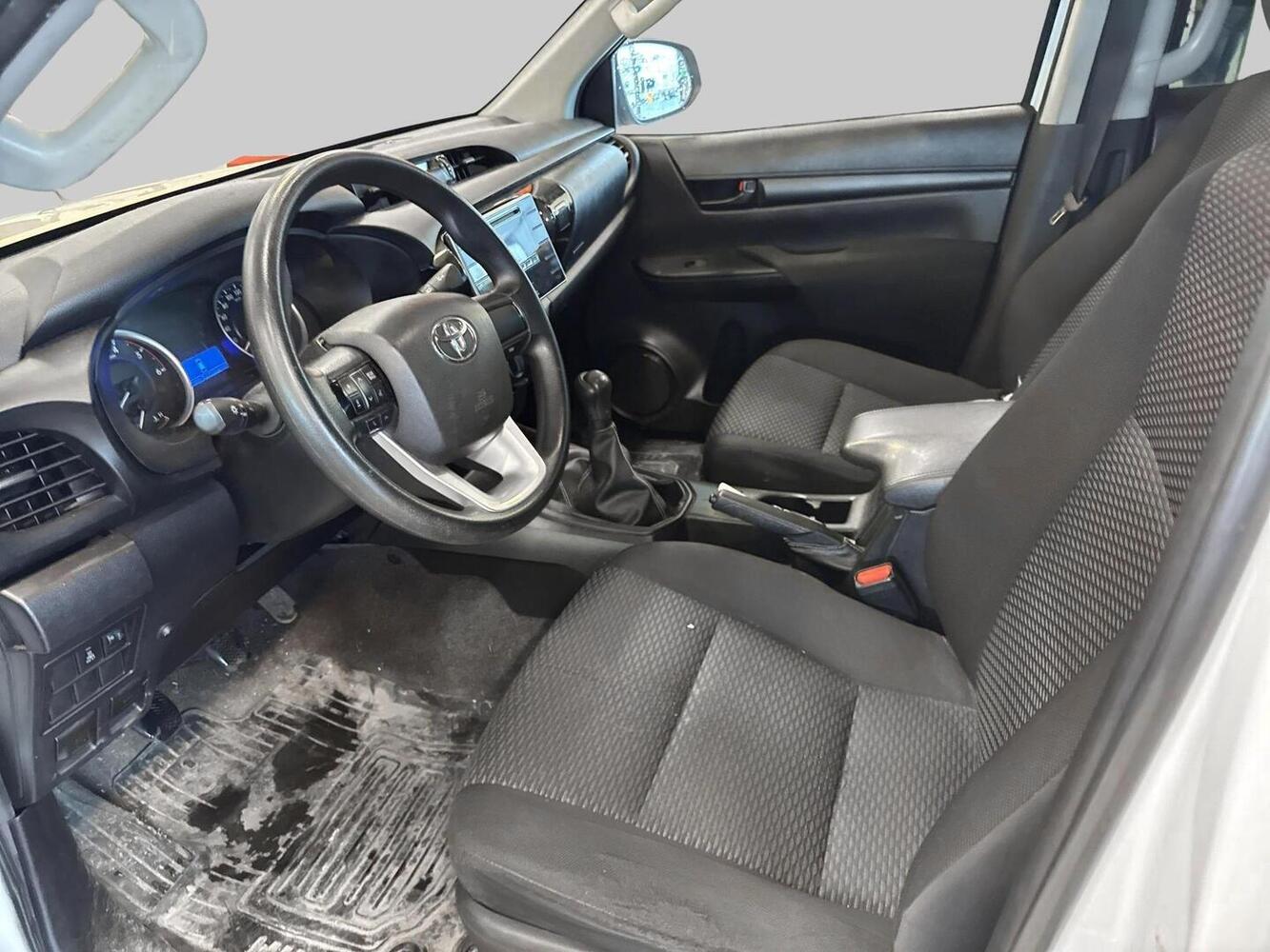 Toyota Hilux vaihtoauto