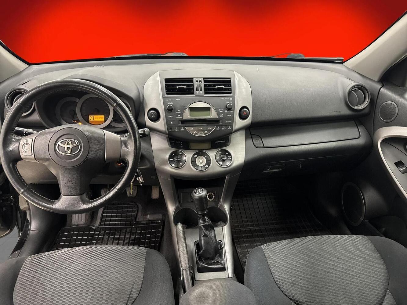 Toyota RAV4 vaihtoauto