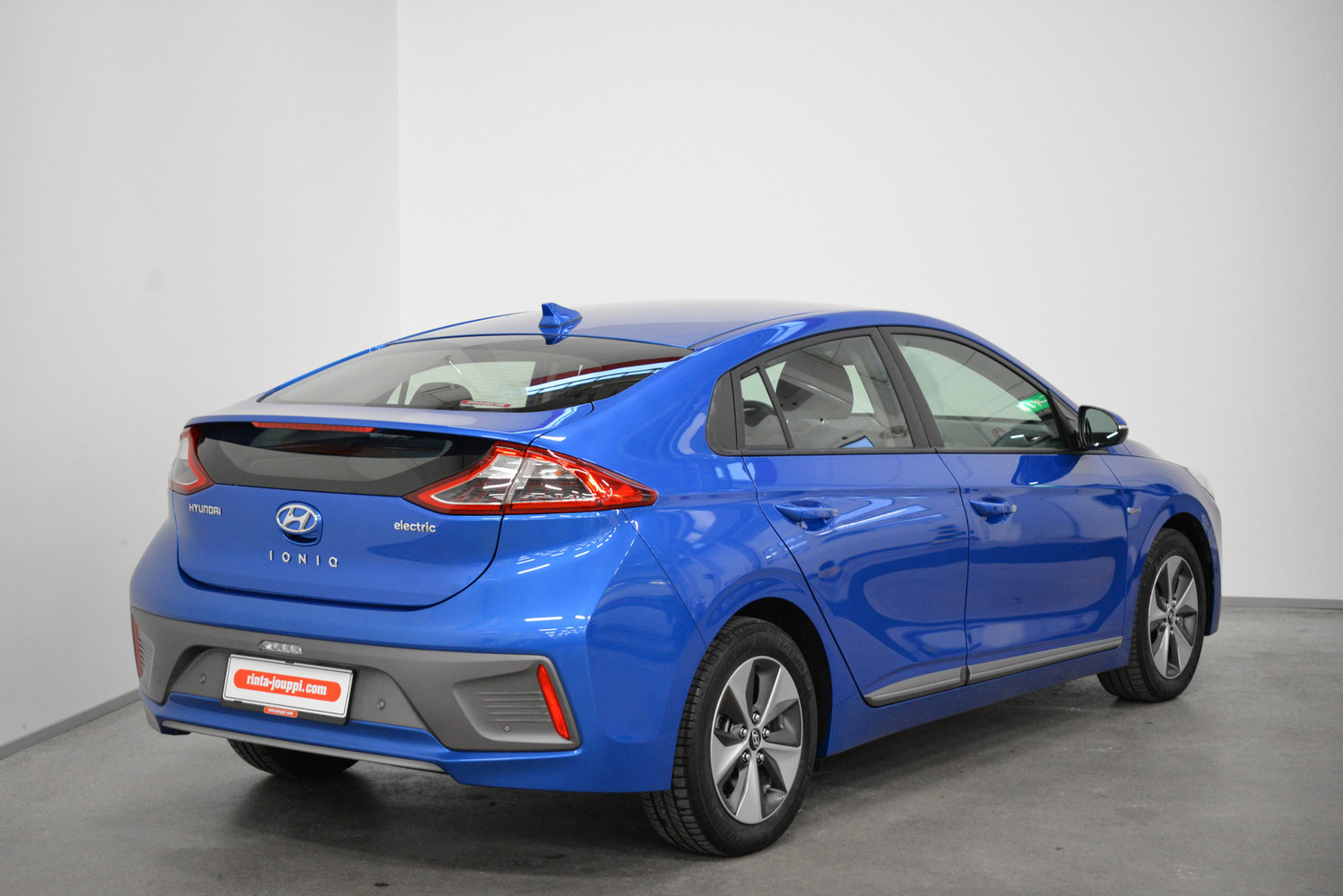 Hyundai IONIQ electric vaihtoauto