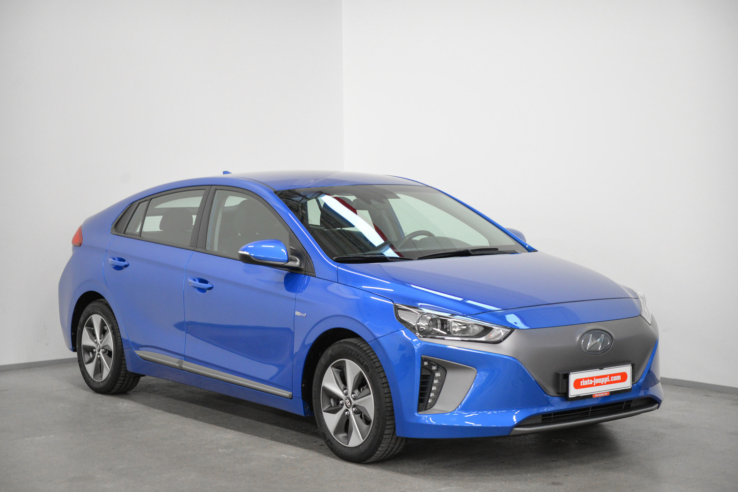 Hyundai IONIQ electric vaihtoauto