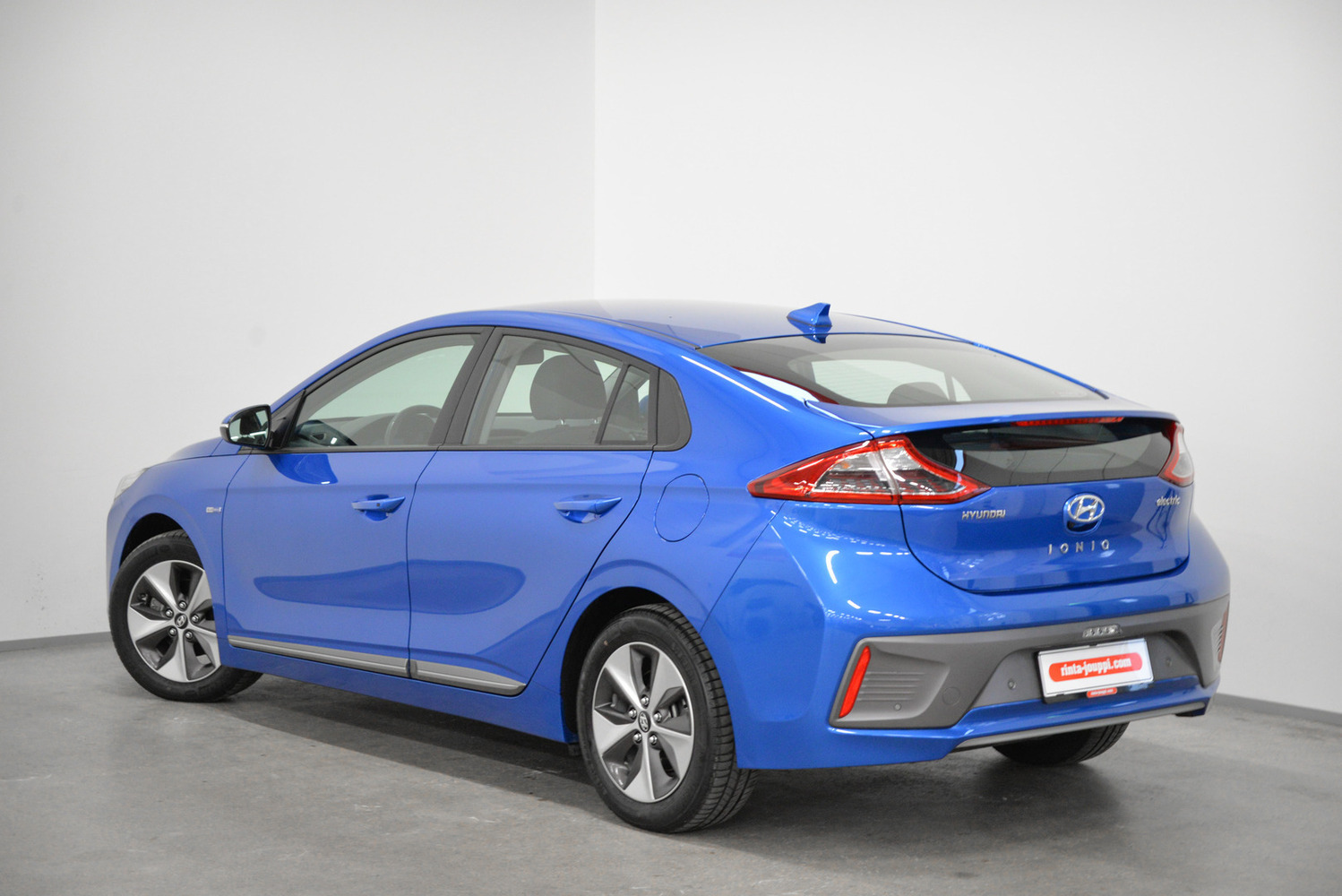 Hyundai IONIQ electric vaihtoauto
