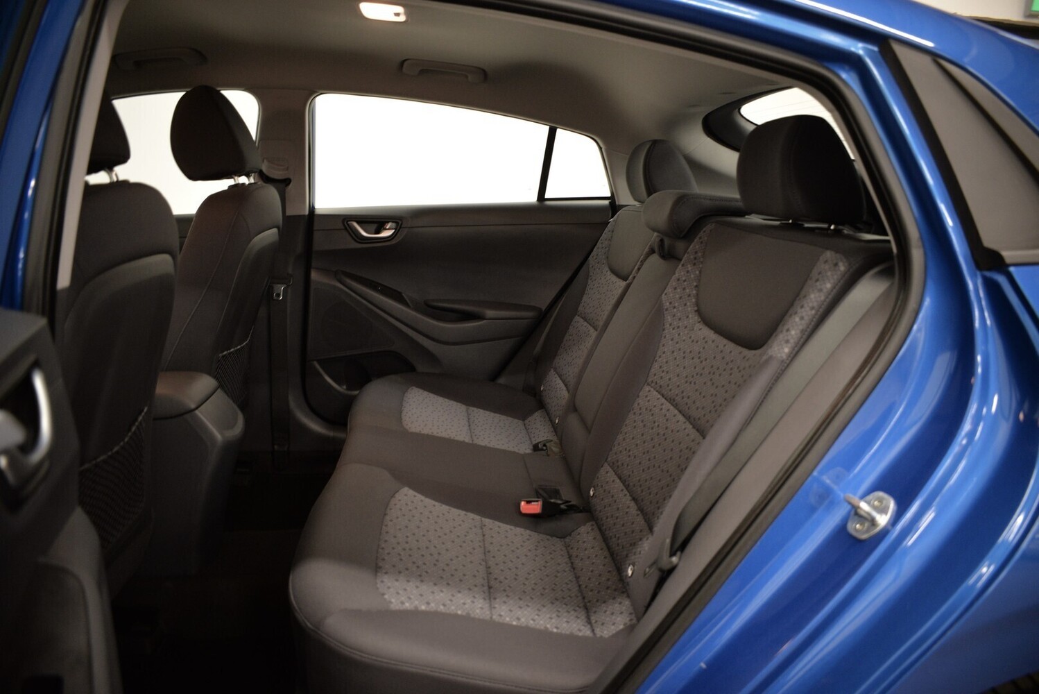 Hyundai IONIQ electric vaihtoauto