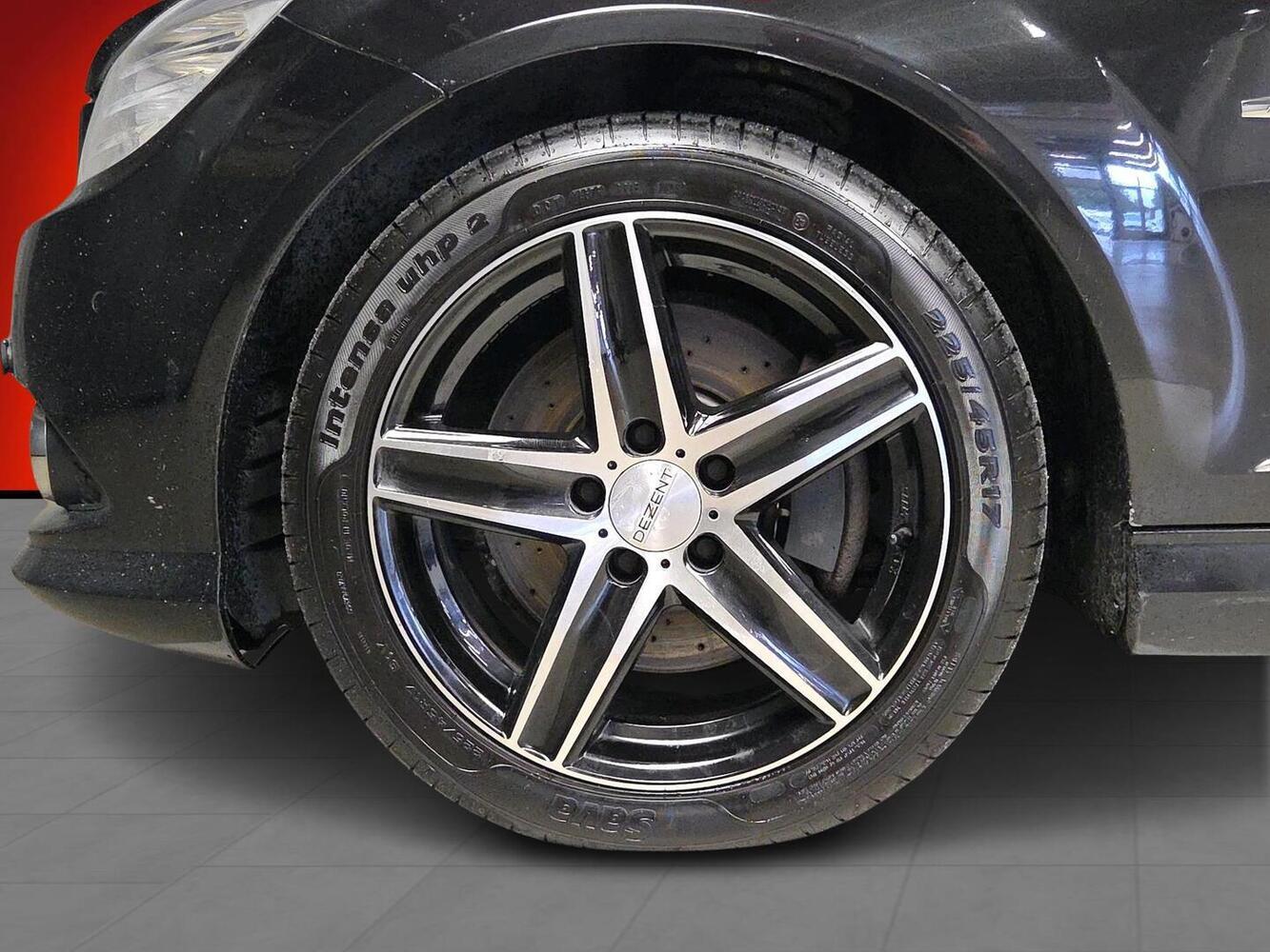 Mercedes-Benz C vaihtoauto