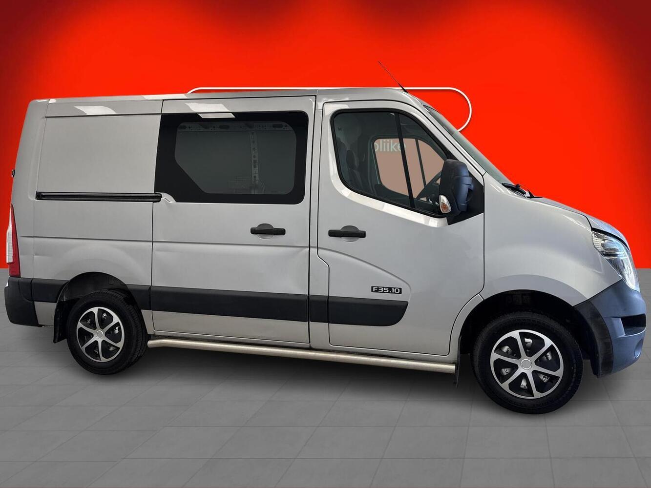 Nissan NV400 vaihtoauto