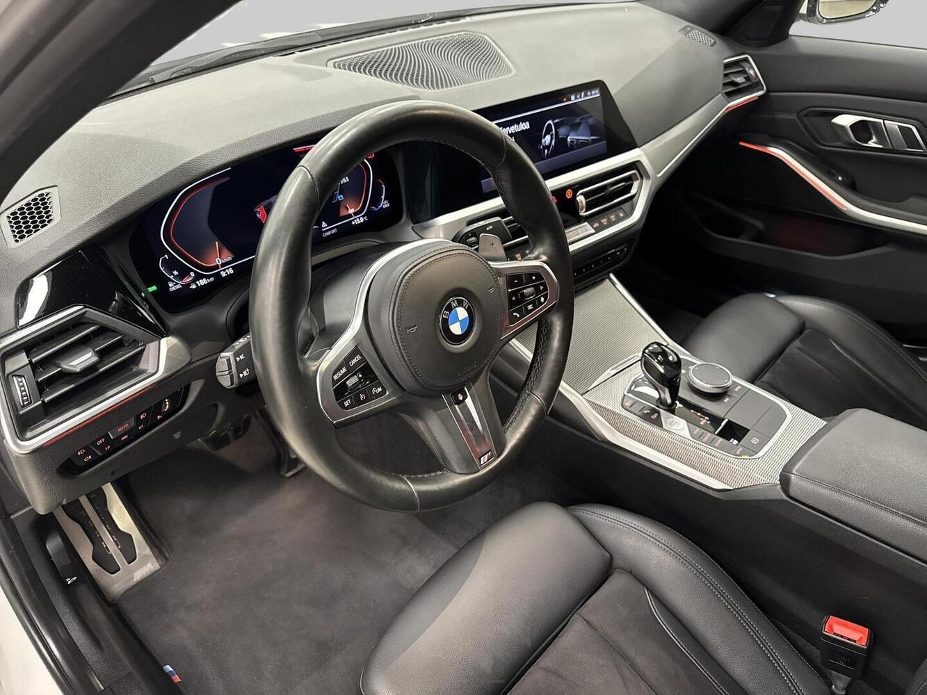 BMW 330 vaihtoauto